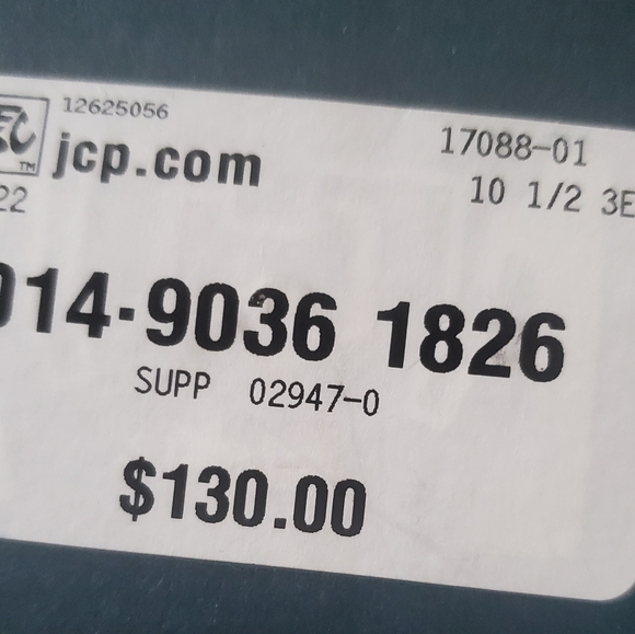 Clark's Griswalds brandy new size 10.5 3E BNIB guaranteed to last 5 years. - Picture 5 of 14